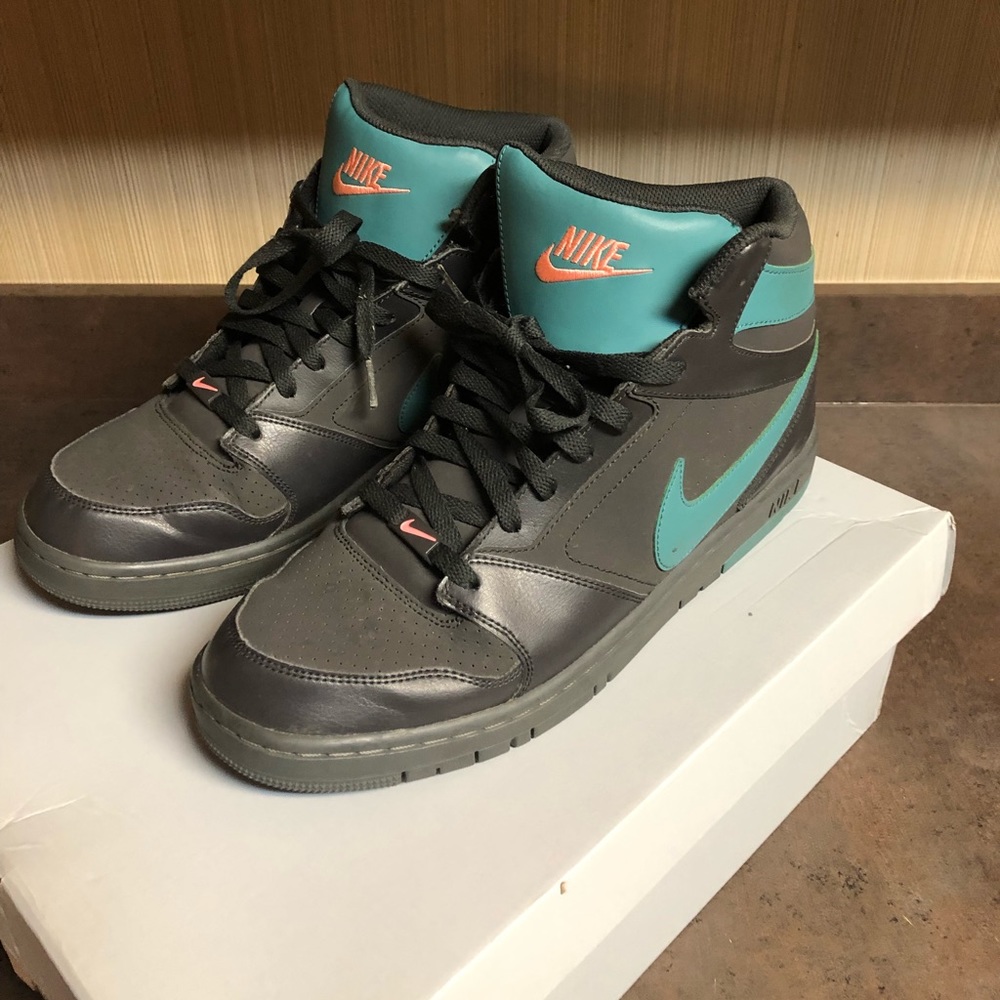 Men’s Nike Air Gray Teal and Pink 11.5